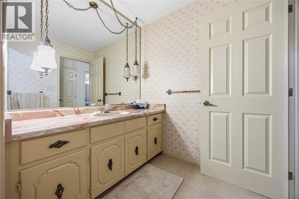632 Esser Crescent Property Photo 25