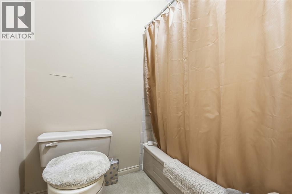 632 Esser Crescent Property Photo 26