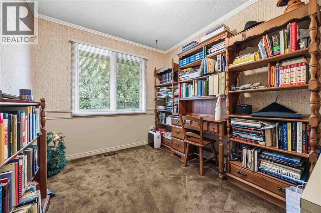 632 Esser Crescent Property Photo 31