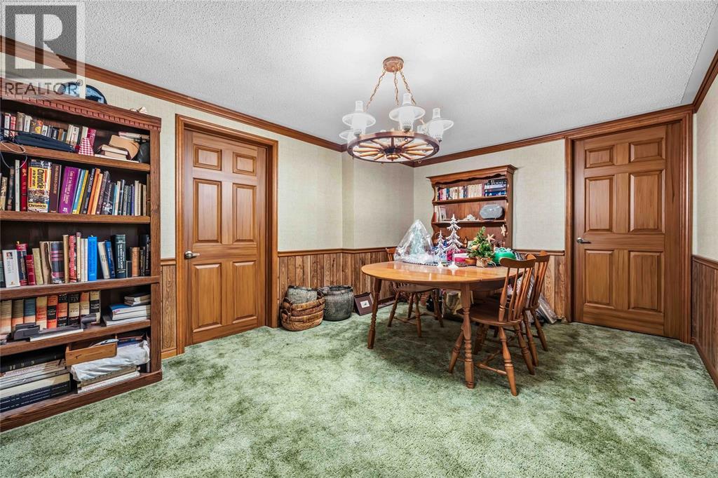 632 Esser Crescent Property Photo 33