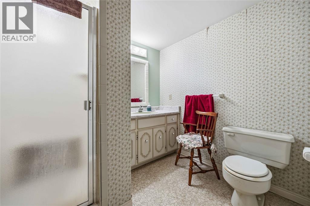 632 Esser Crescent Property Photo 35