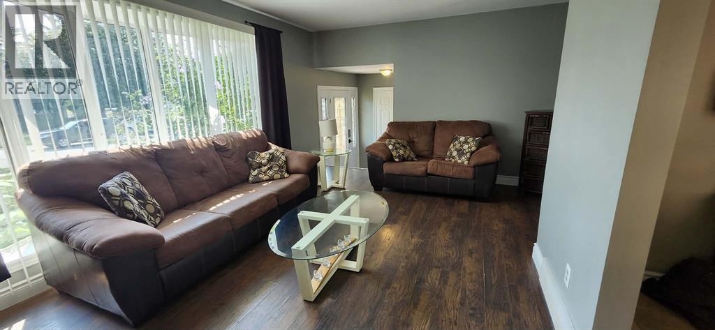 309 Edgewood Street Property Photo 6