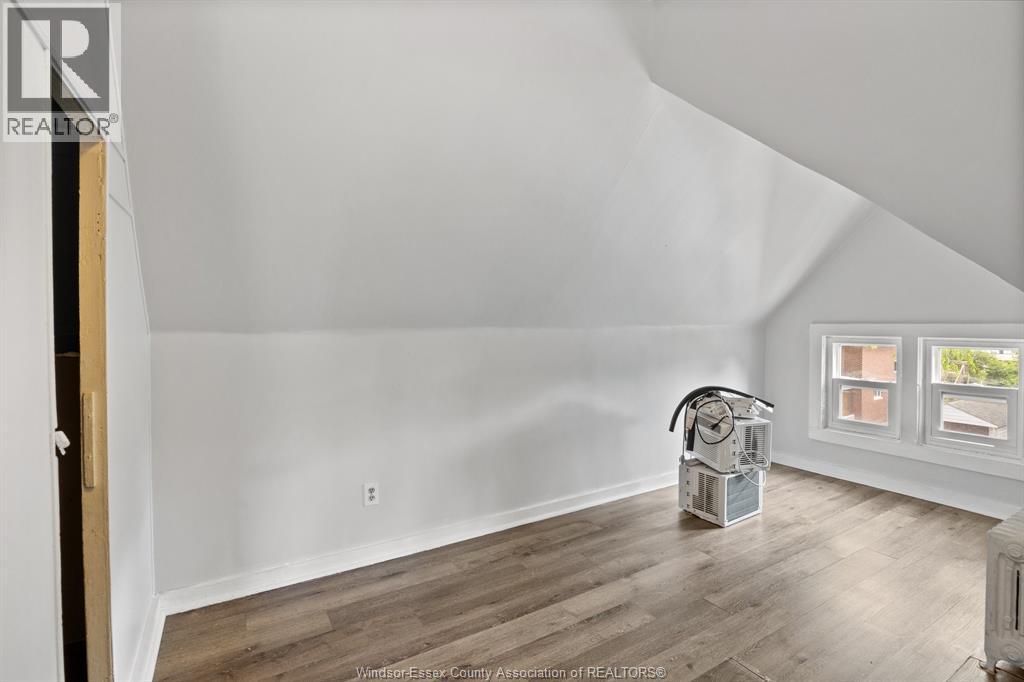 374 Campbell Property Photo 3