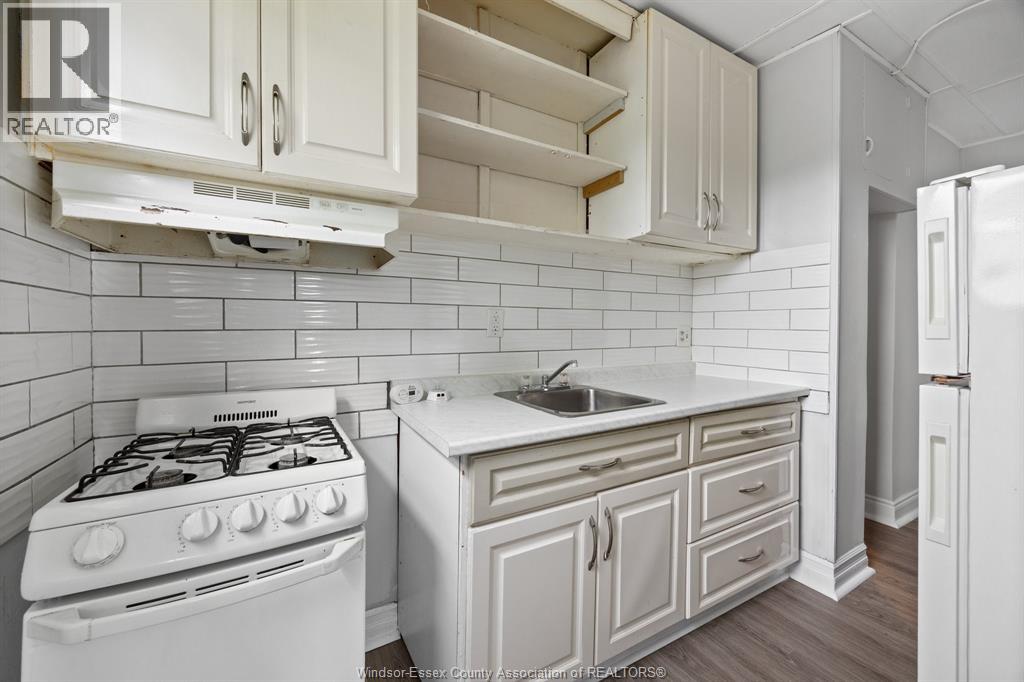 374 Campbell Property Photo 5