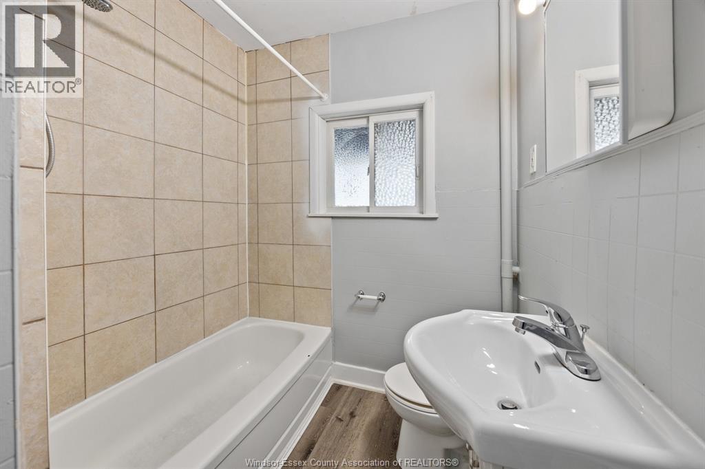 374 Campbell Property Photo 10