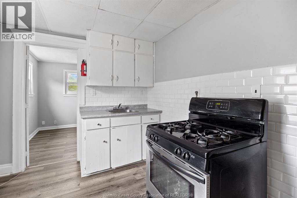 374 Campbell Property Photo 11