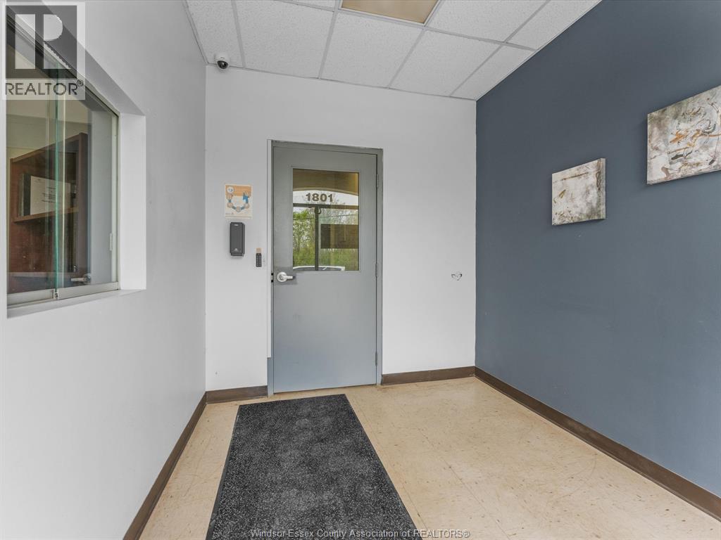 1801 South Cameron Boulevard Property Photo 3