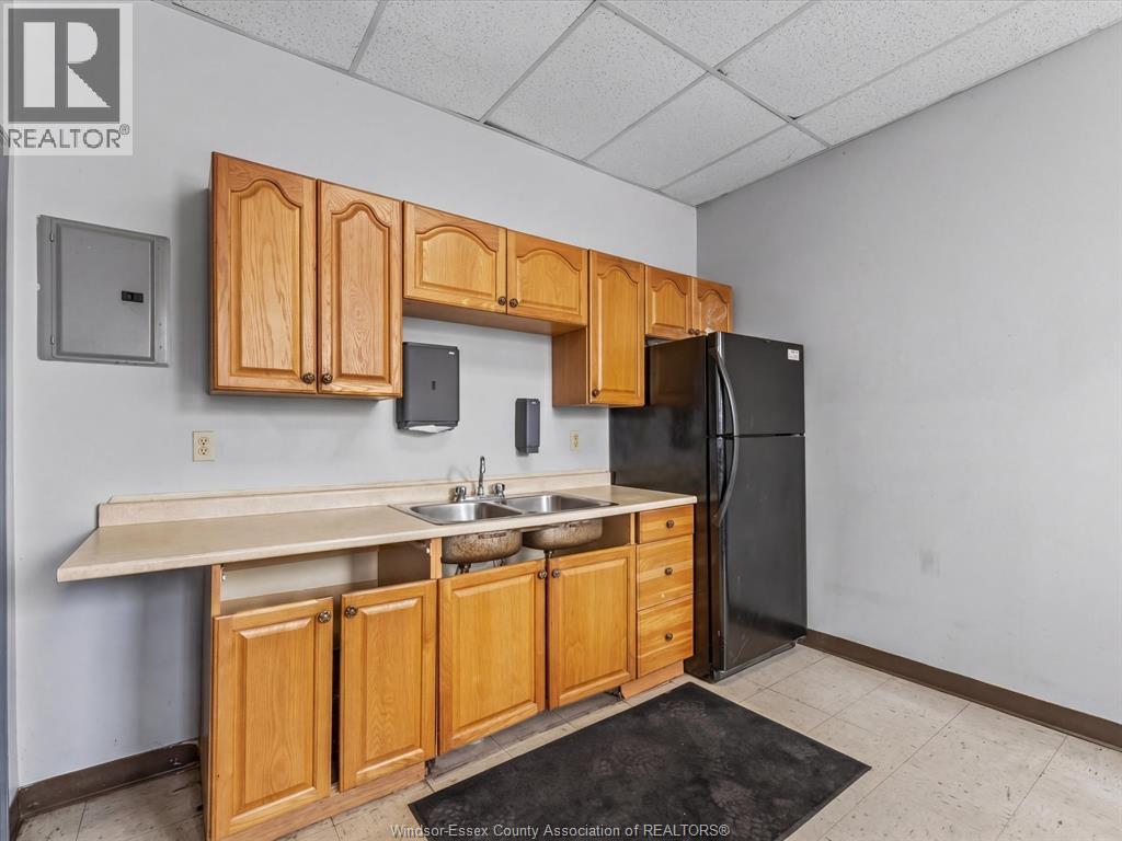 1801 South Cameron Boulevard Property Photo 6