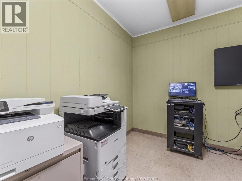 1801 South Cameron Boulevard Property Photo 9