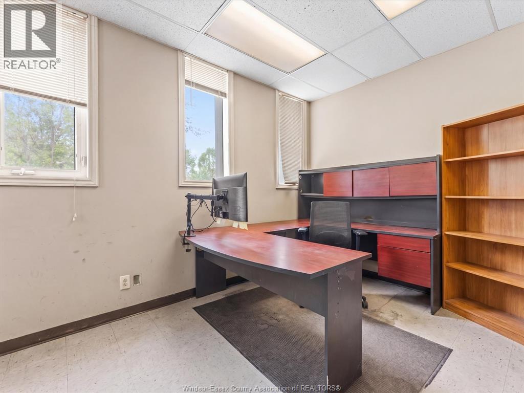 1801 South Cameron Boulevard Property Photo 14