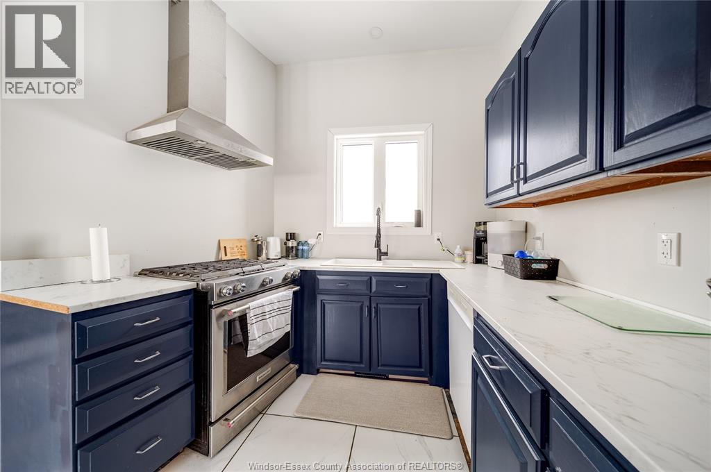 856 Talbot Property Photo 15