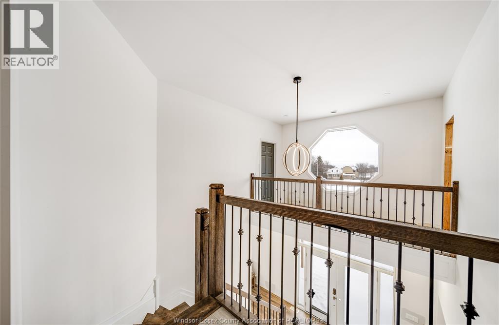 856 Talbot Property Photo 25