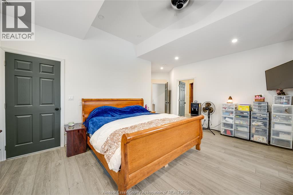 856 Talbot Property Photo 35