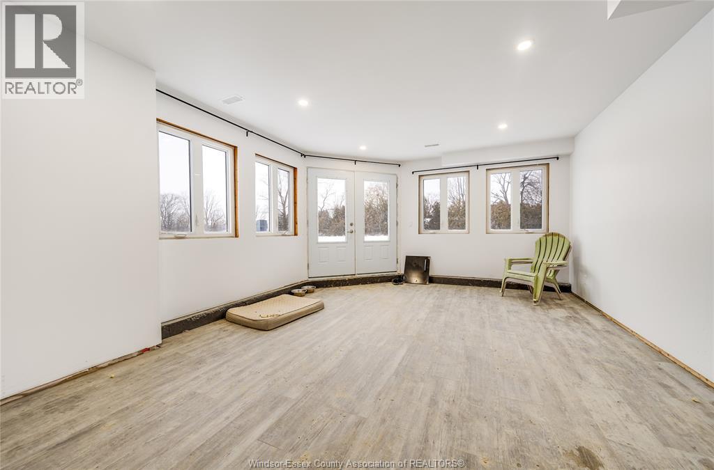 856 Talbot Property Photo 42