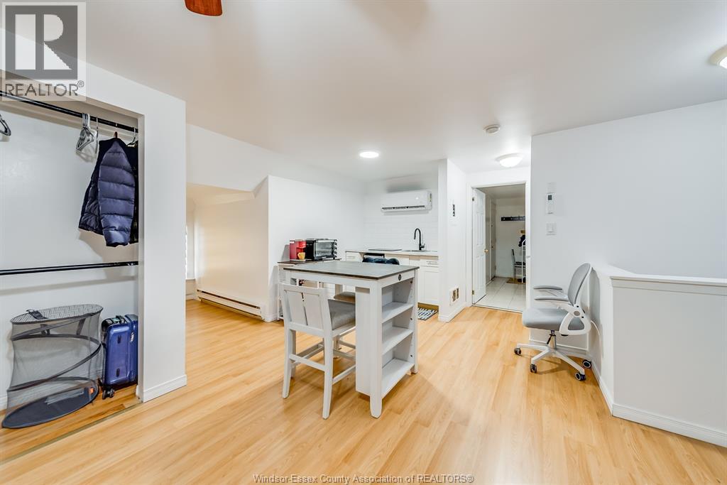 961 Ouellette Avenue Property Photo 33