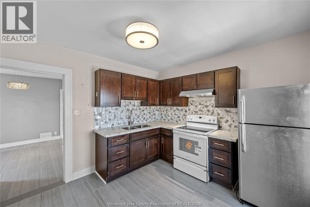 1156 Elm Unit# Upper Property Photo 4