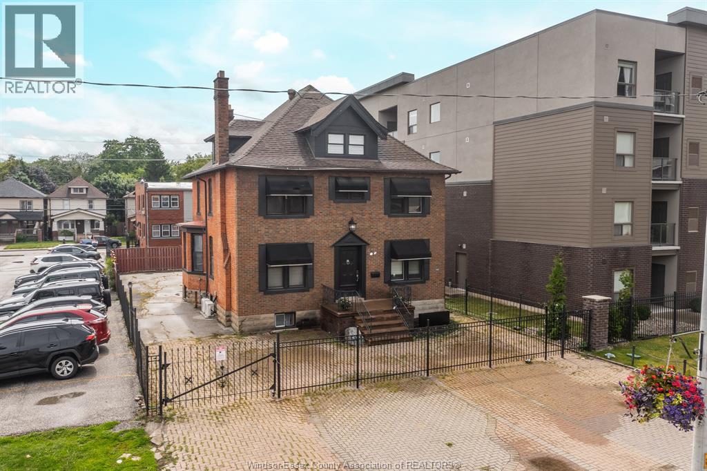 961 OUELLETTE AVENUE Property Photo 1