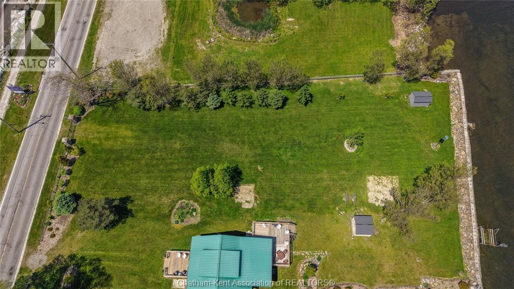 100 Ross Lane Property Photo 6