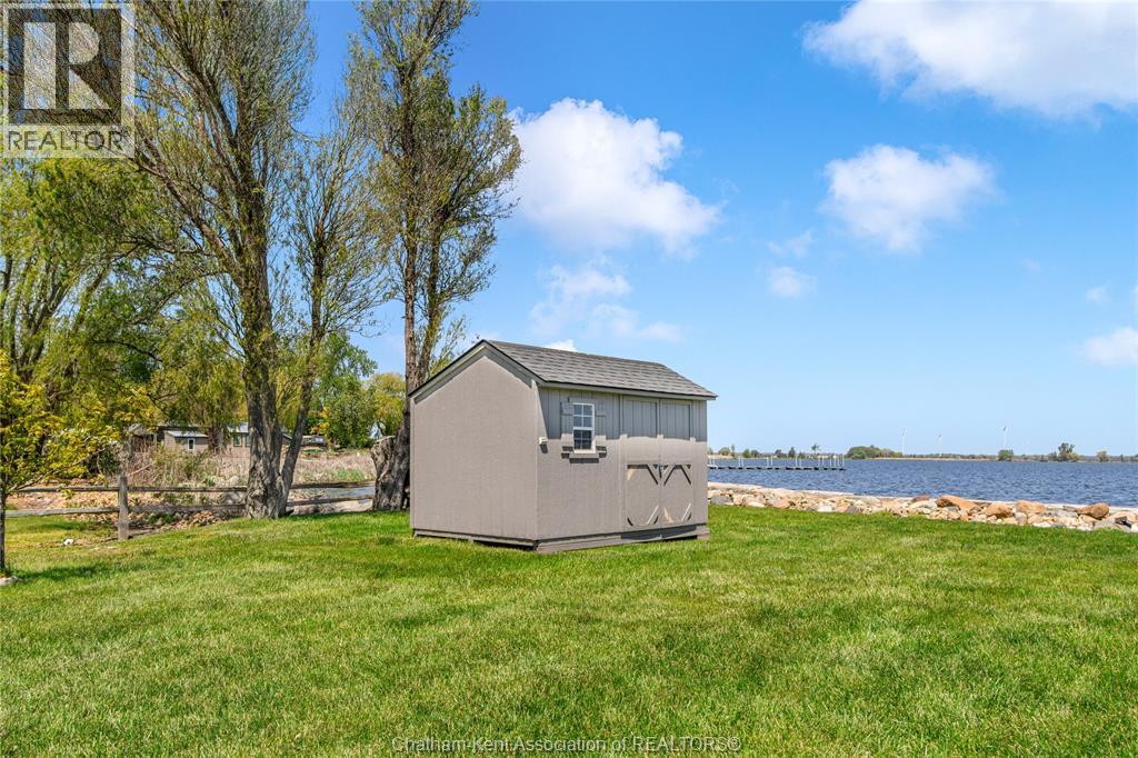 100 Ross Lane Property Photo 13