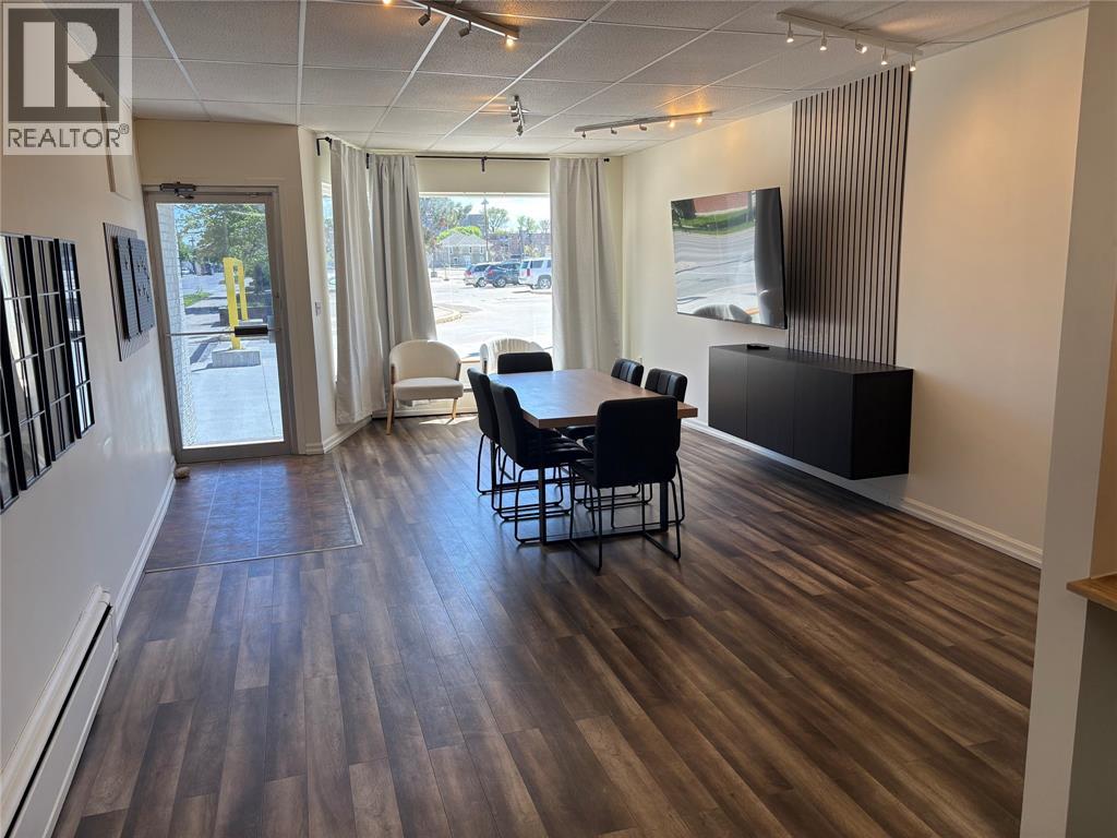 200 Lochiel Street Property Photo 2