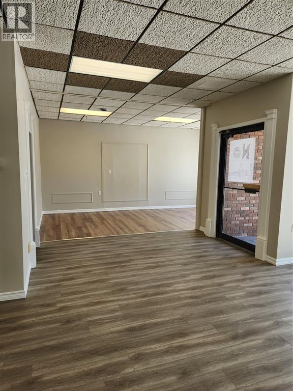 198 Lochiel Street Property Photo 4