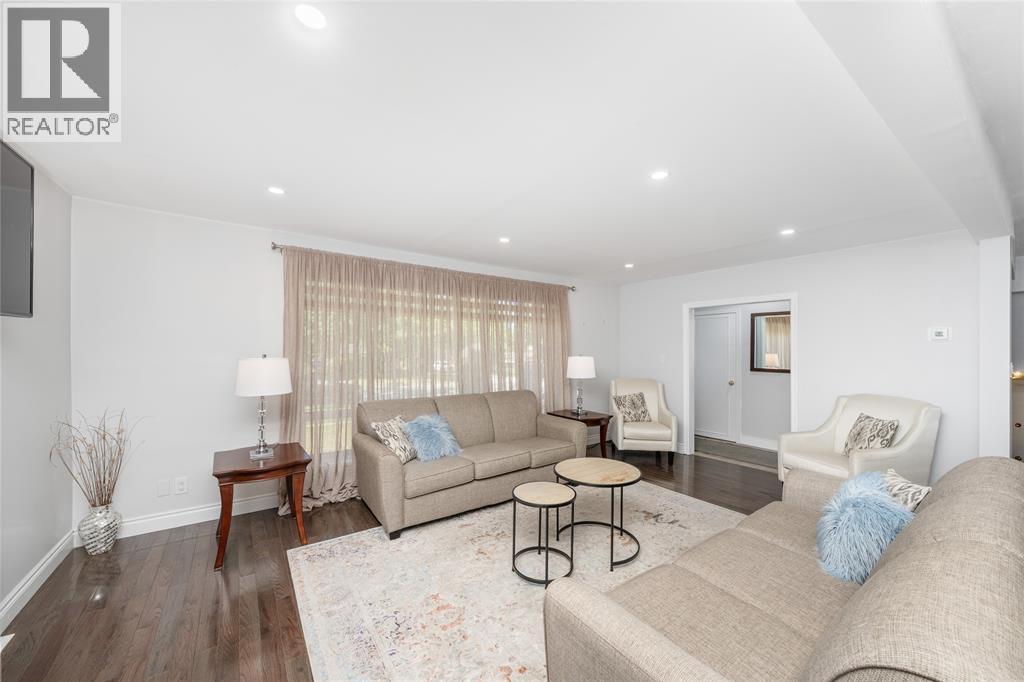 893 Cathcart Boulevard Property Photo 8