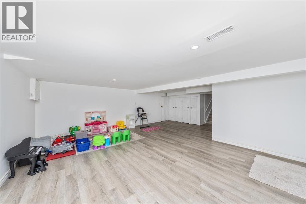 893 Cathcart Boulevard Property Photo 15