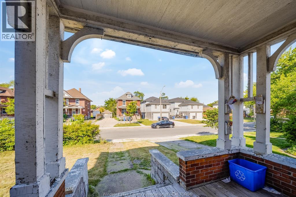 540 Campbell Avenue Property Photo 18