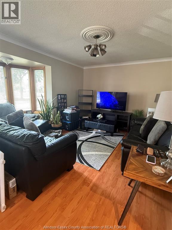 1310 Askin Avenue Property Photo 3