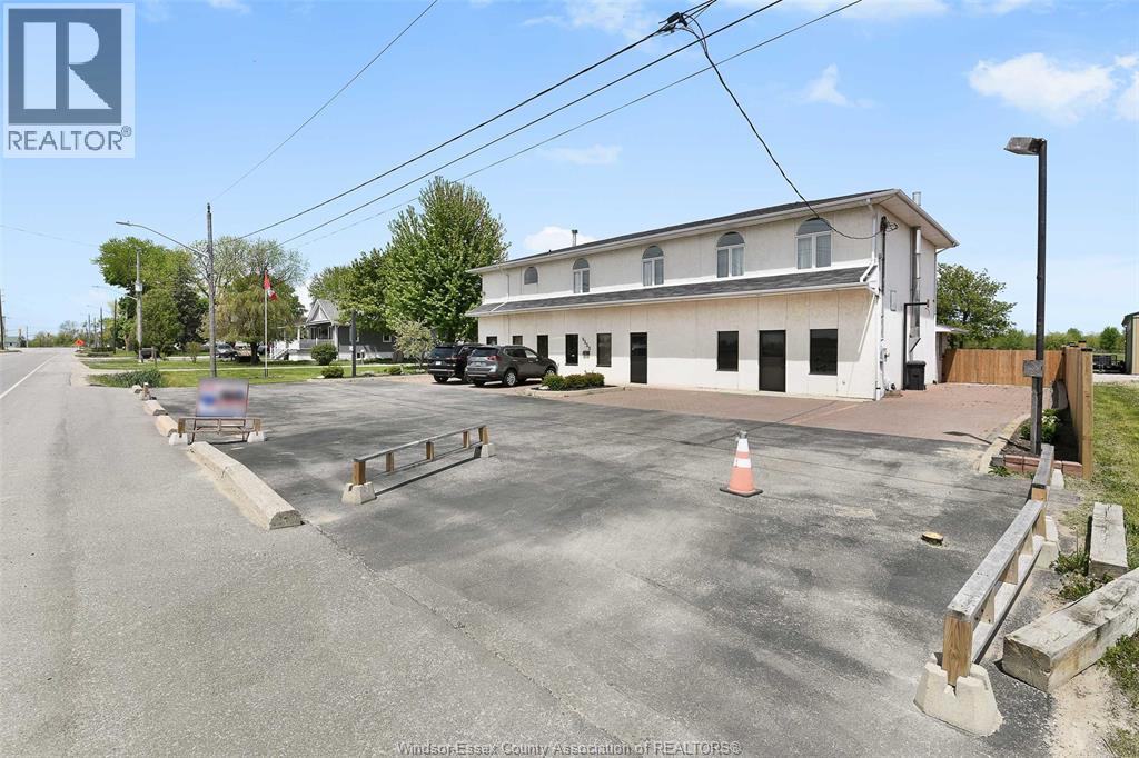 9553 Malden Road Property Photo 4