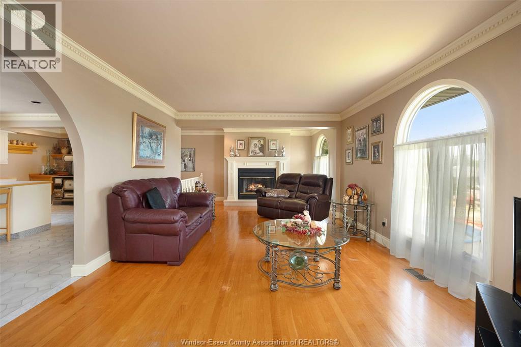 9553 Malden Road Property Photo 8