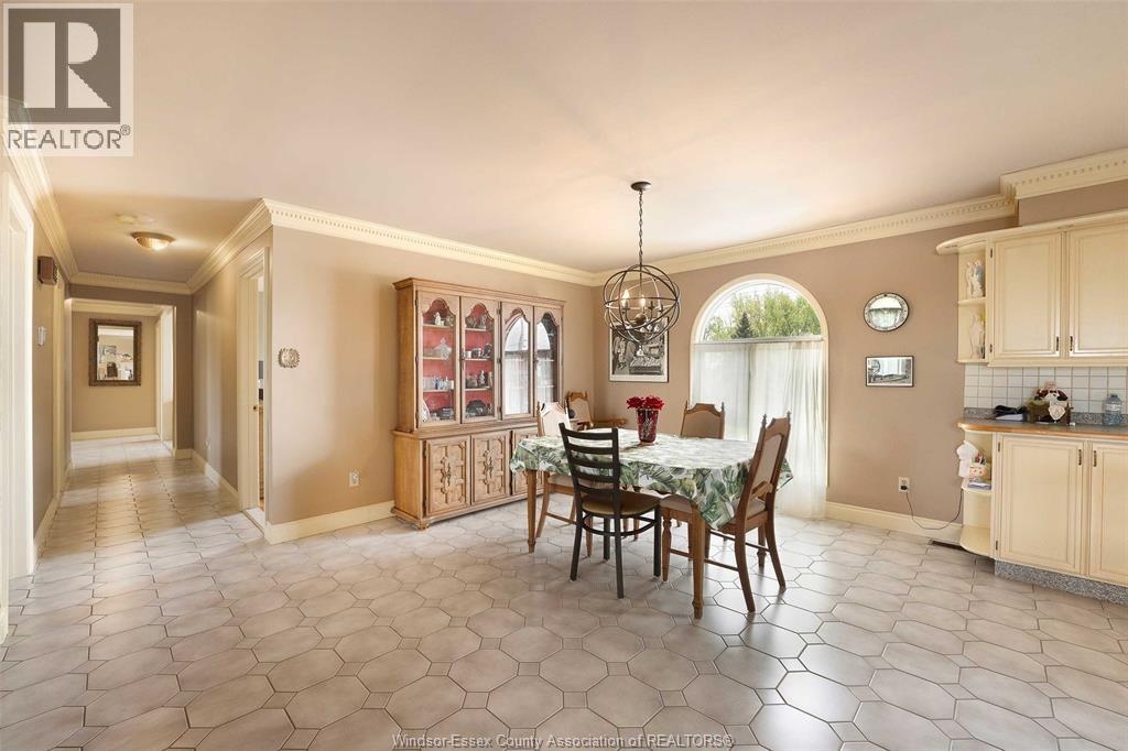 9553 Malden Road Property Photo 11