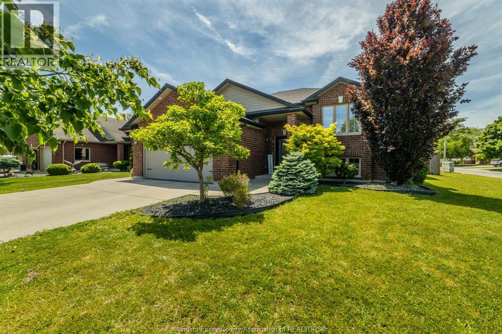 37 Antonio Court Property Photo 2