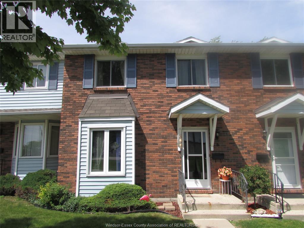 7 Cherry LANE Unit# 5