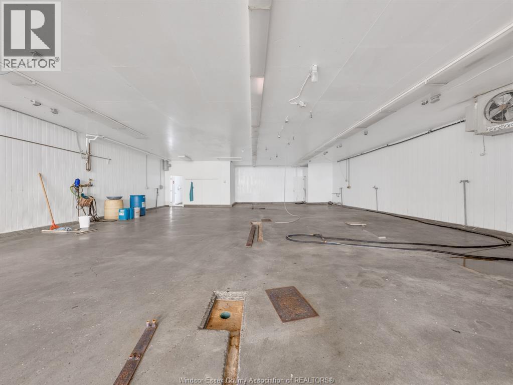 10417 Front Line Property Photo 16