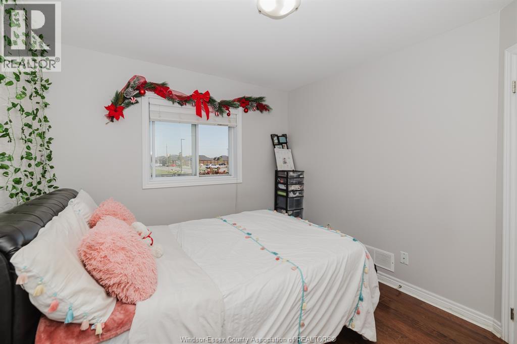 3068 Troup Crescent Property Photo 13