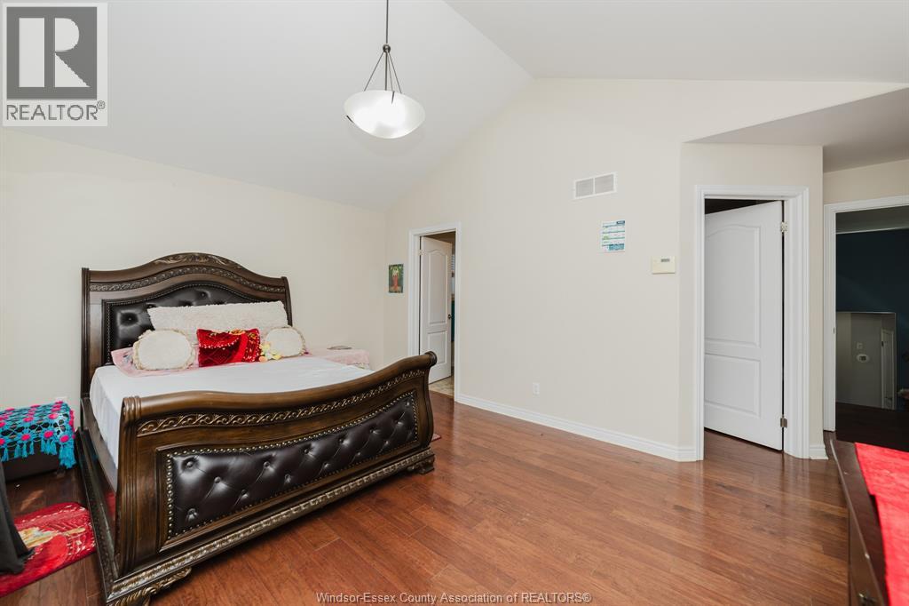 3068 Troup Crescent Property Photo 21