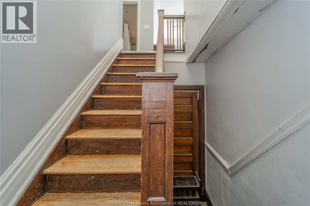 752 Windermere Road Unit# Upper Property Photo 3