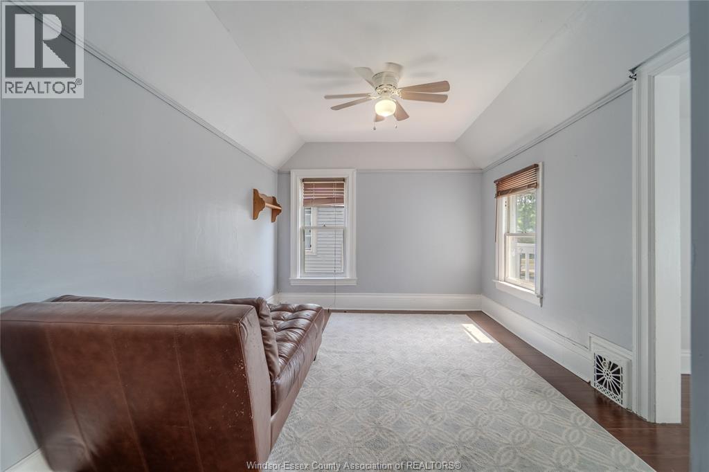 752 Windermere Road Unit# Upper Property Photo 9