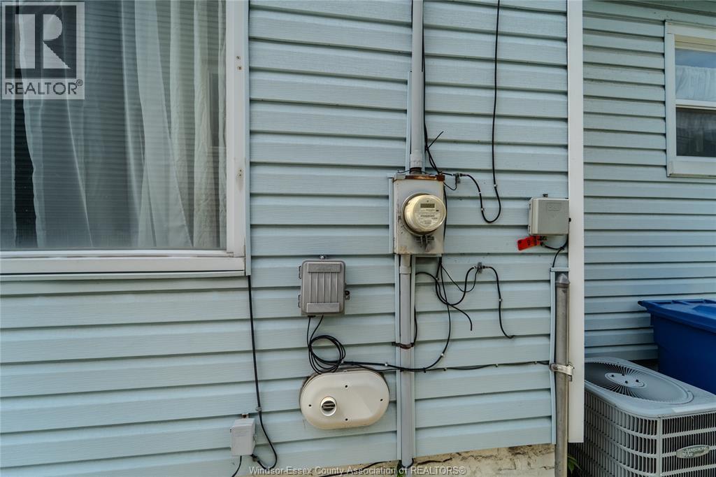 752 Windermere Road Unit# Upper Property Photo 19