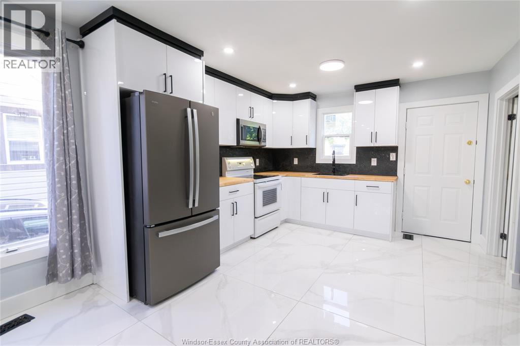 629 Stanley Property Photo 6