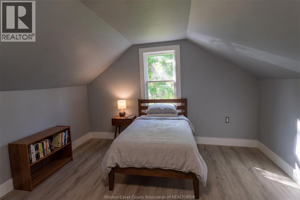 629 Stanley Property Photo 15