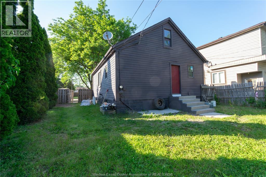 629 Stanley Property Photo 18