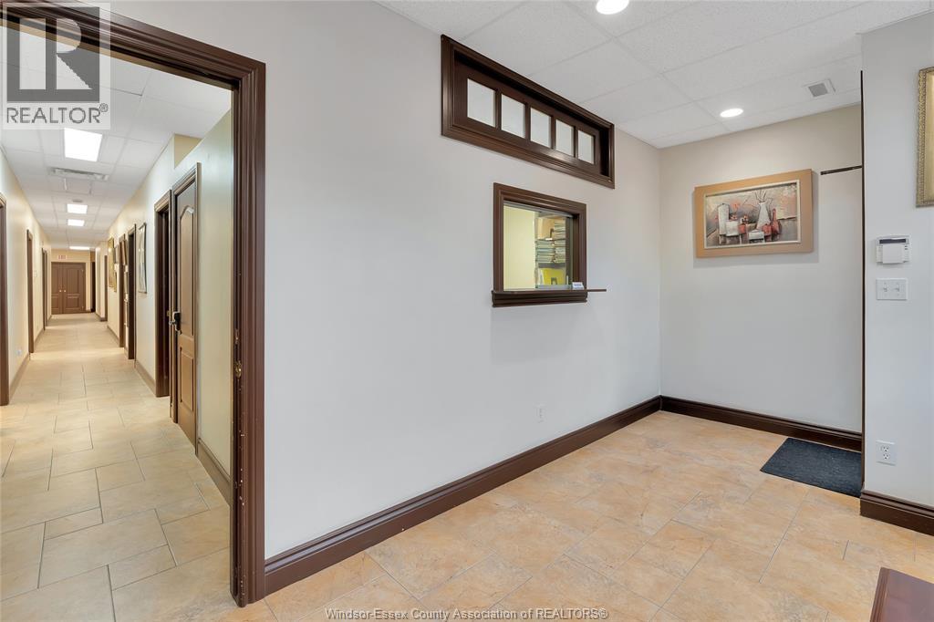 635 Erie Street East Property Photo 9