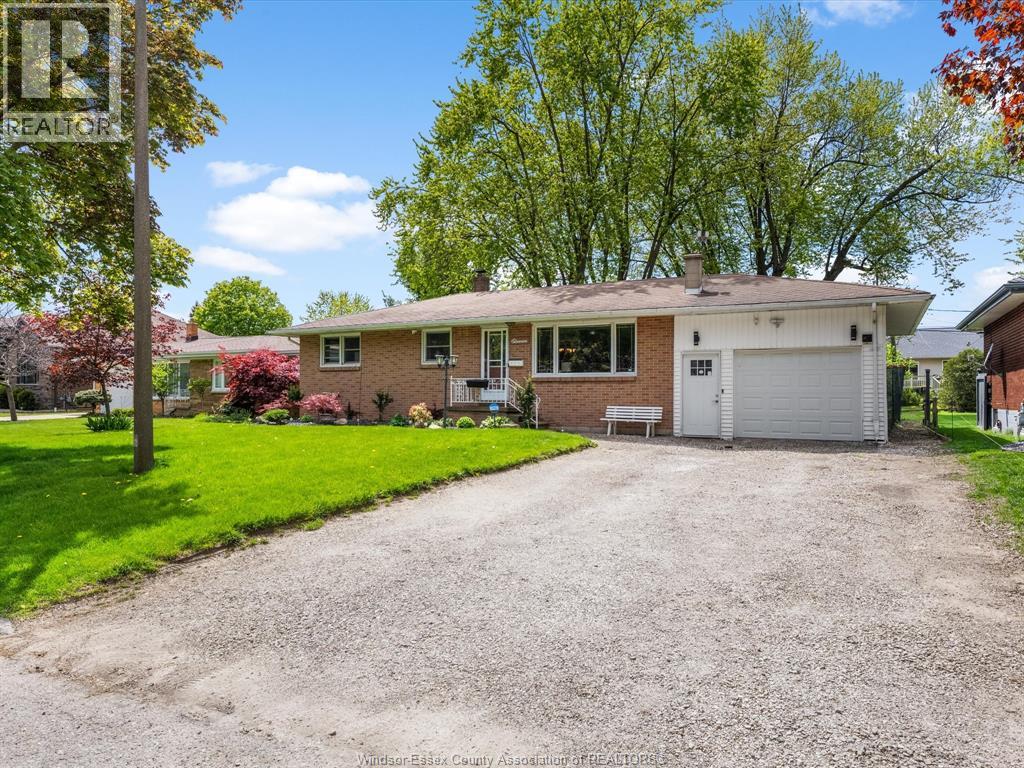 11 WARREN AVENUE Property Photo 1