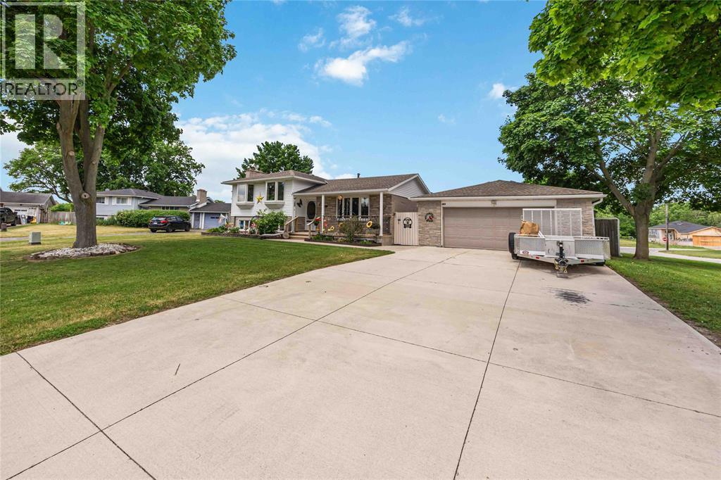1577 HEATHER COURT Property Photo 1