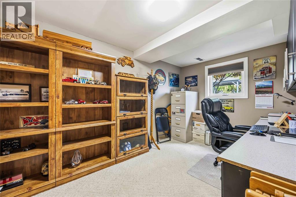 1577 Heather Court Property Photo 28