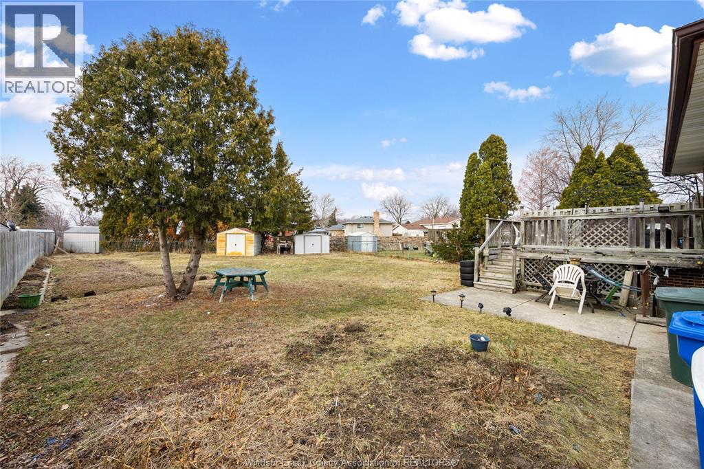 9606 Avery Lane Property Photo 11