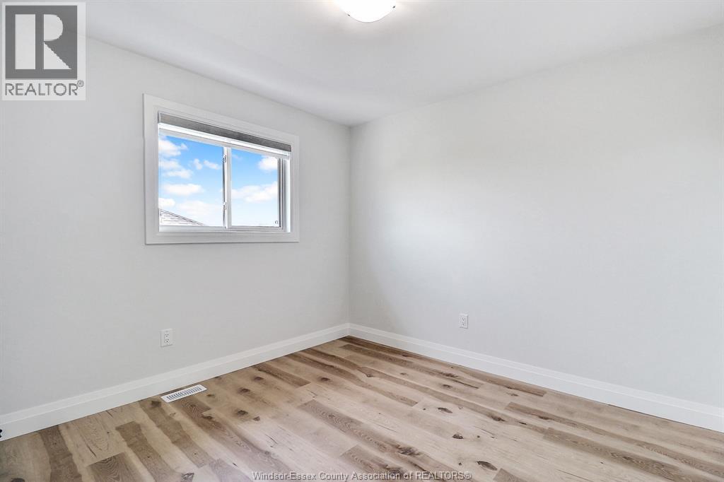 1844 Meighen Road Property Photo 12