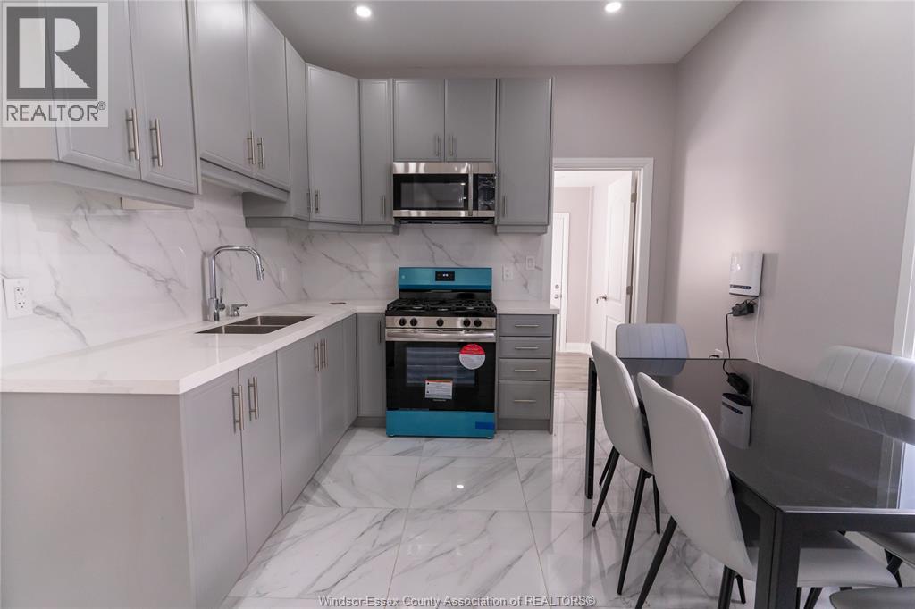 765 Dougall Avenue Property Photo 6